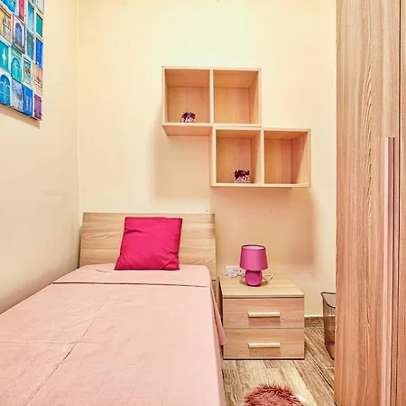 Kc12 - Modern Penthouse With Large Terrace - Central * Pieta